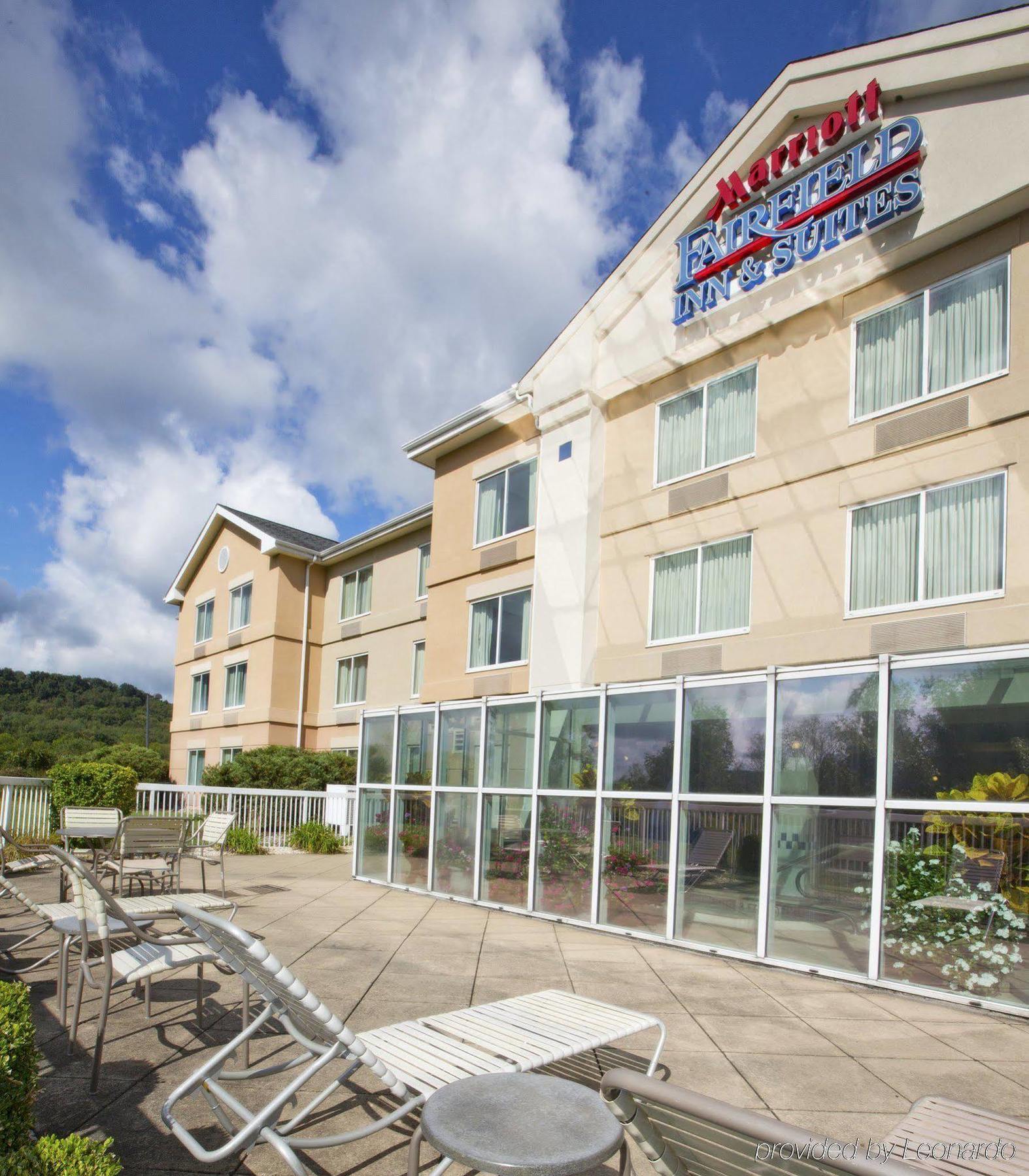 Fairfield Inn & Suites By Marriott Pittsburgh New Stanton Exterior photo